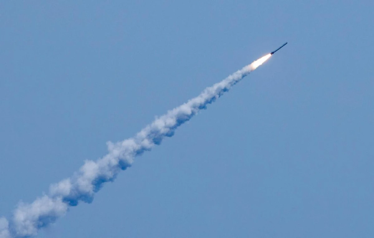 Руското МО съобщи за удари по заводи за ракети "Фламинго" и дронове в Украйна