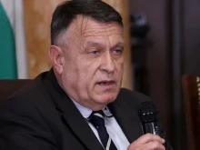 Министър Вълчев обясни за новите учебни програми