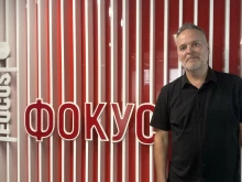 От канадските канайени до българските носии: Един писател търси общото в традициите