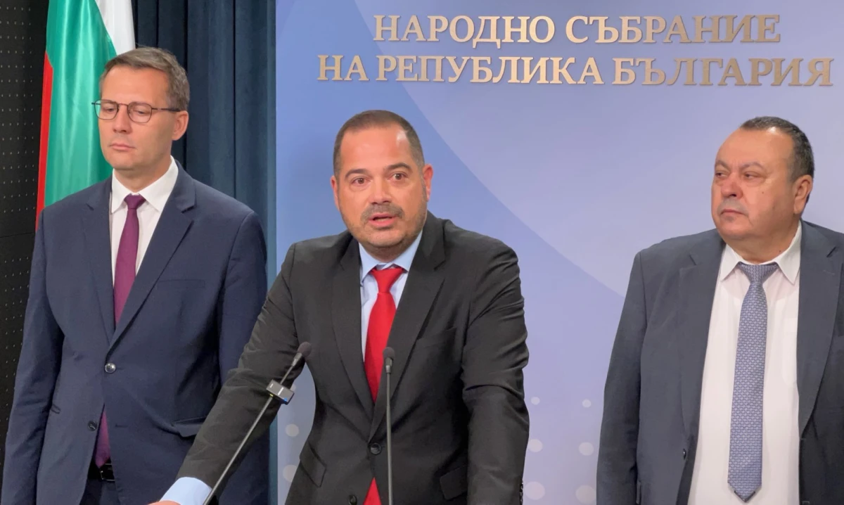 За полицейски побой над младеж в районното след спор за момиче в Кърджали алармира Калин Стоянов