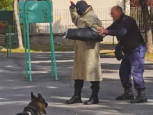 Четириногите Ирко и Айрън гостуваха на децата от детска градина "Първи юни" в Кюстендил