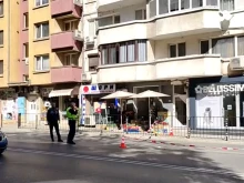 Починала е жената, паднала от жилищна сграда в Благоевград