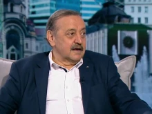 Проф. Кантарджиев за грипа: Има опасност, ако ваксините дойдат декември