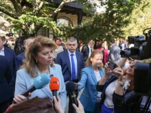 Илияна Йотова: България заявява на всички нива позицията си за мирни преговори за Украйна