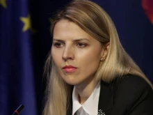 Външният министър: Атаките срещу корабите показват, че заплахата е непосредствено до границите ни