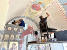 Трима зографи изографисаха параклиса "Свети Иван Рилски" край Брестово