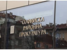 Обвиниха мъж, имитирал маймуна и преследвал чужденец край Народни...