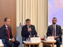 Министър Вълчев: Образованието е надпартийна кауза