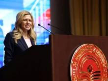 Михаела Доцова към студенти: В знанието има едно сигурно нещо – всичко зависи от вас, от вашата воля, то е това, което ще ви даде независимост