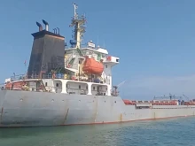 Петимата спасени моряци от поразения край Крапец кораб ще бъдат т...