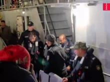 Четирима от спасените моряци от HS Dignity пристигнаха във Варна, петият се очаква по-късно