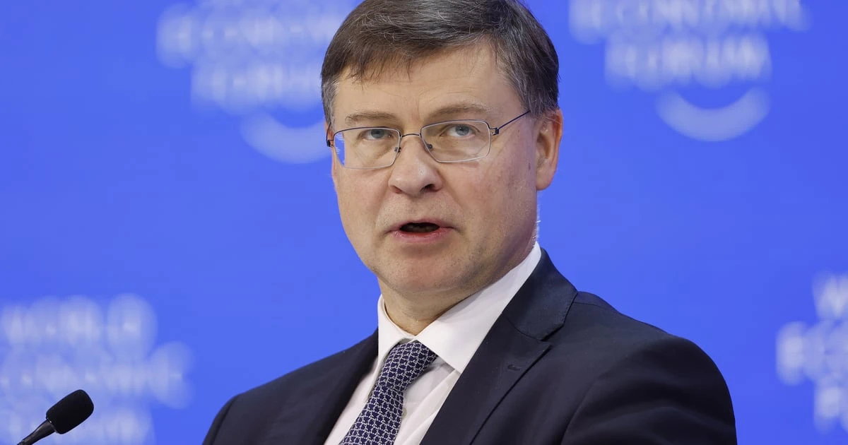 Домбровскис: ЕС е отпуснал 228 млрд. евро на Украйна от началото на руската инвазия