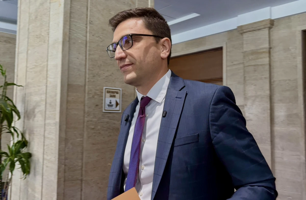 Венко Сабрутев: Учителите ще губят по 167 евро месечно заради управлението на Румен Радев