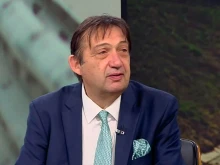 Шишков с подробности за договорите за мантинелите: Има шест участъка, в три стойността на договорите е била надвишена с повече от 50%