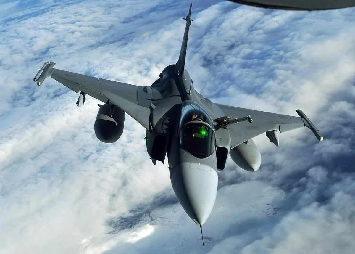 Шведските Gripen идват в Украйна: Зеленски обяви напредък по доставките на изтребителите