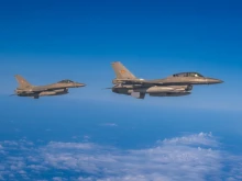 Румънски изтребители F-16 свалиха два дрона над Черно море