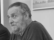 Отиде си писателят Любомир Котев, завършил "Софийски университет"...