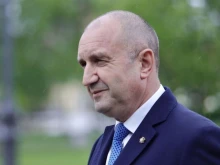 Китайският външен министър ще се срещне с Радев