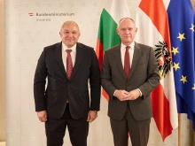 "България инвестира мащабно в укрепването на охраната на външните си граници": Австрия похвали България