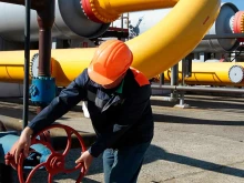 ЕК каза "не" на Вашингтон за руския газ: Санкциите остават до края на войната