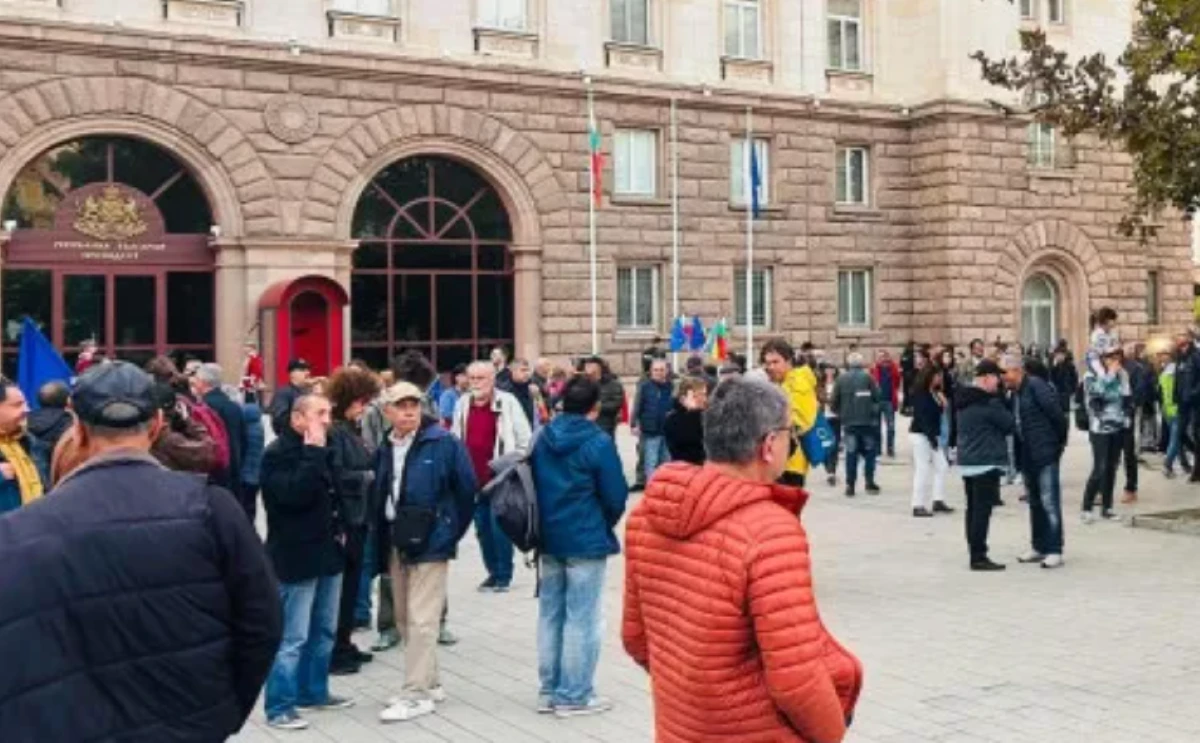 "Вашият мир е капитулация!": Протест срещу политиката на Радев и Йотова заради ескалацията в Черно море