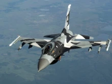 F-16, МиГ-29 и Су-25 в небето над Черно море: ВВС засилват контрола
