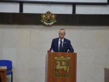 Д-р Пандев остава управител на белодробната болница в Благоевград до вписването на нов управител