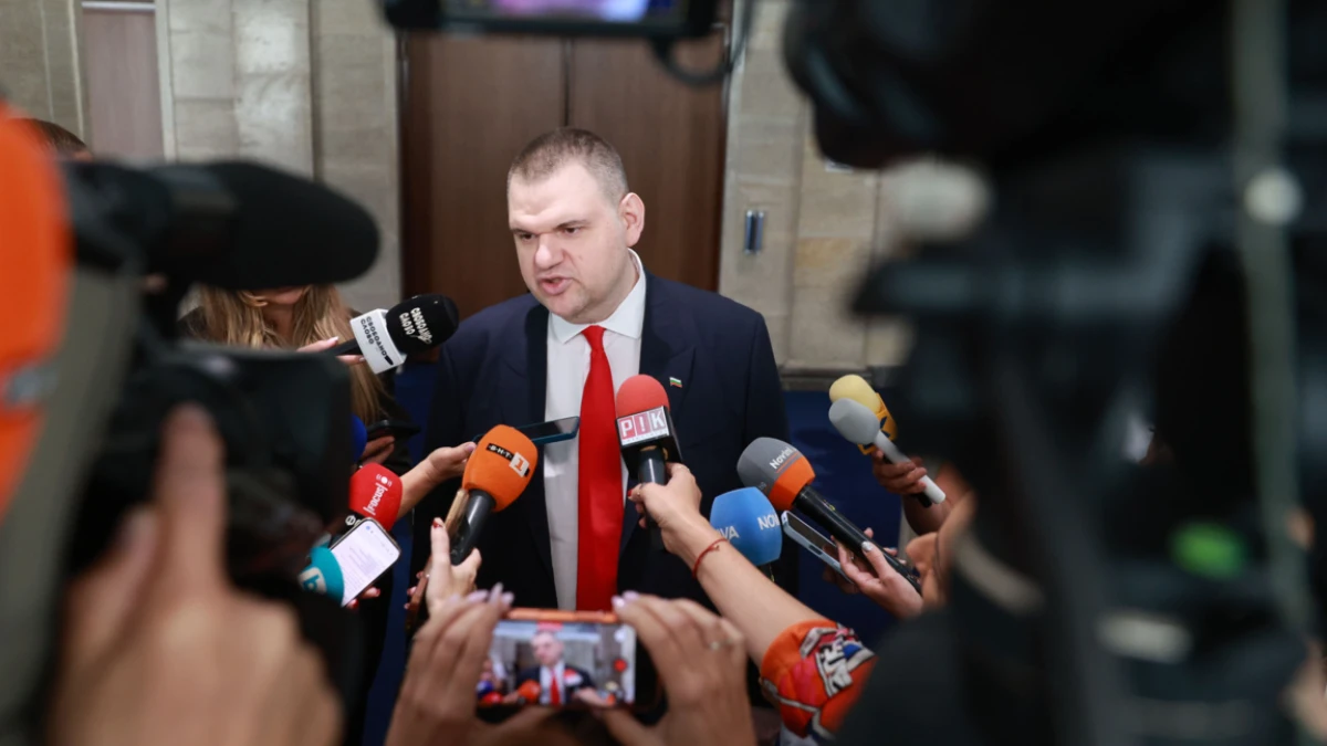 ДПС за арестите на трима свои кметове: Употребата на полицията и службите издава страх от провала на управлението на Радев