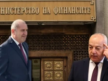 Донев обвини предишните за 4% дефицит. Предишните се казват Радев и Донев