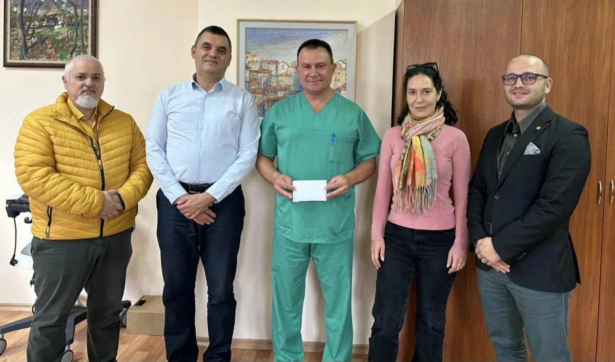 10 палета с консумативи и легла за 60 000 евро получи Комплексния онкологичен център във Велико Търново