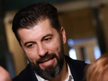 Кирил Петков предлага руските милиарди да отидат за Украйна, а Кремъл да плаща за атаките в Черно море