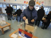 Предсрочни парламентарни избори в Сърбия: Студентите срещу Вучич в оспорвана битка за властта