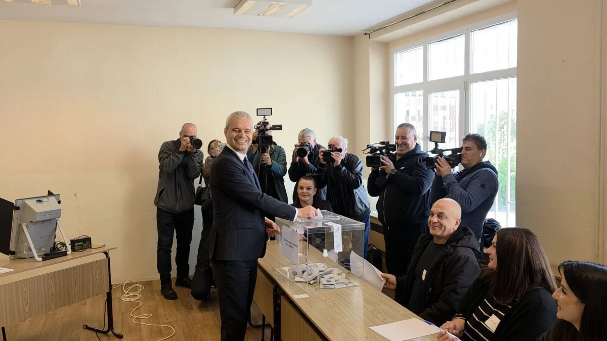 Костадин Костадинов: Гласувах за български президент, а не за президент на българите
