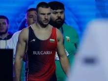Кирил Милов ще спори за бронза на Световното първенство след драматична загуба