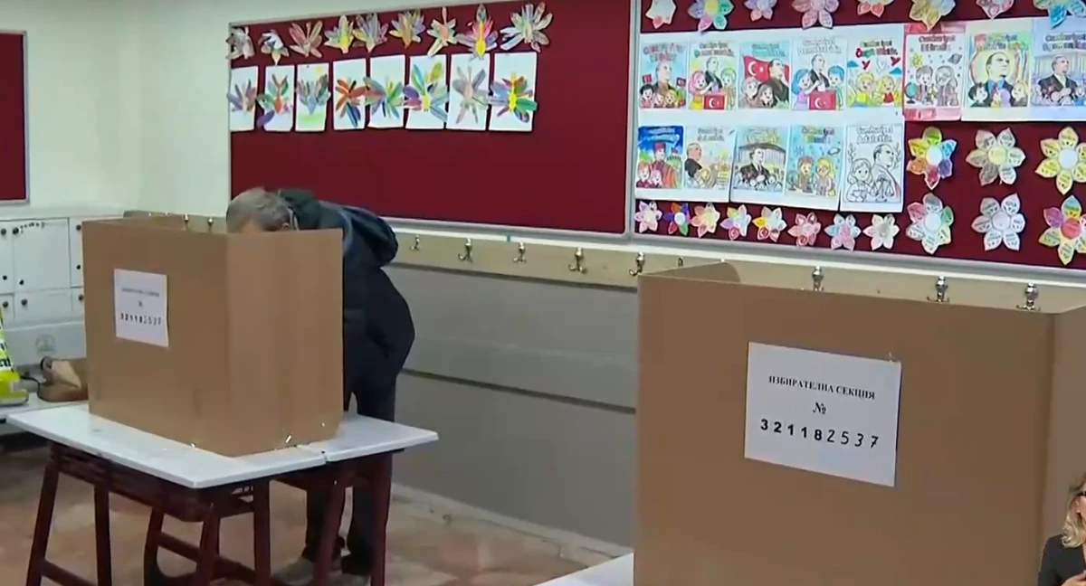 Смениха председателя на изборна секция в Истанбул, не е говорил български