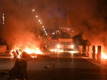 Над 1300 задържани и десетки ранени полицаи след новата вълна от протести във Франция