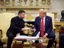 The Time: Киев трябва да действа като клиент в отношенията с Белия дом, а не като молител