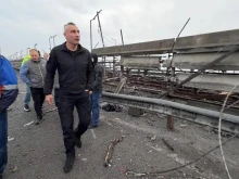Русия нанесе удар по Южния мост в Киев