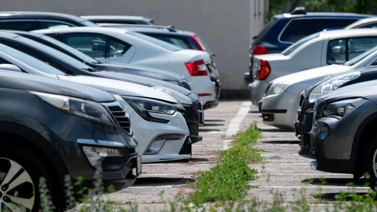 Автопазарът в ЕС расте въпреки кризата, хибридите го превземат