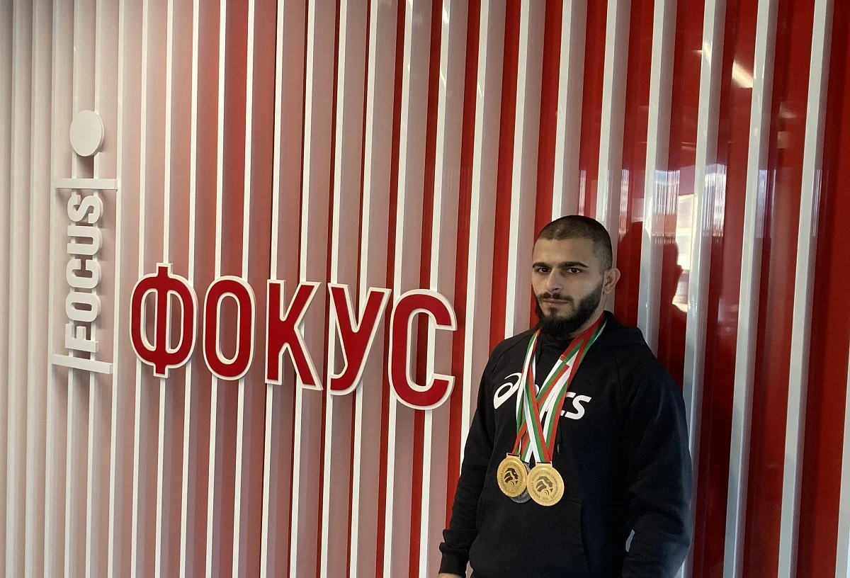 Кошмарен старт за България в Нинбо: Контузия и "нули" за Ангел Русев и Дениз Данев на Световното по щанги