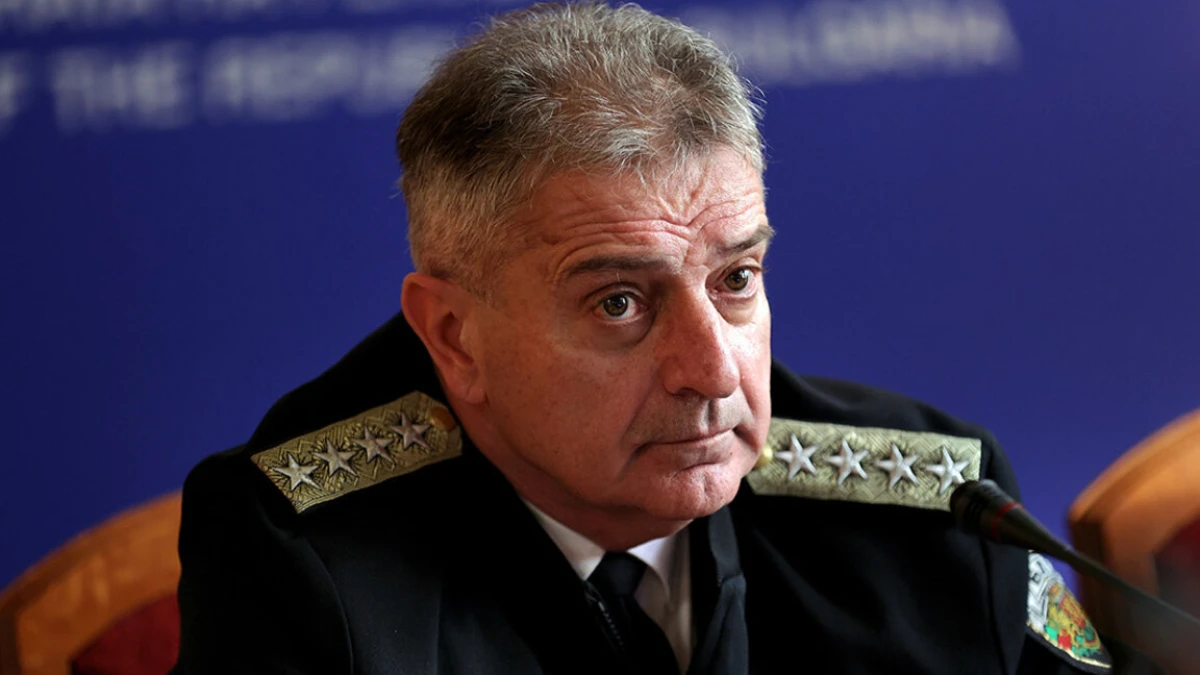 Правителството предложи освобождаване на Емил Ефтимов като началник на отбраната