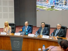 Удължиха лиценза за дейността на "Лукойл" в България