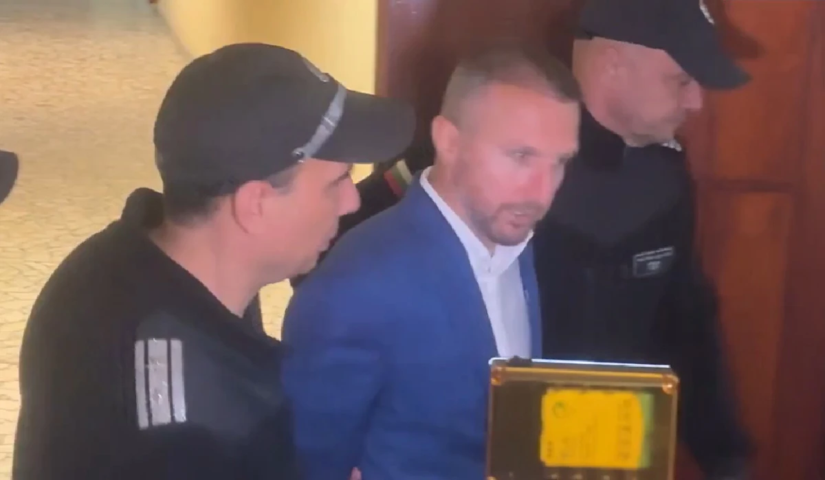 Кметът на Белица: Чувствам се като политически дисидент на диктаторски режим
