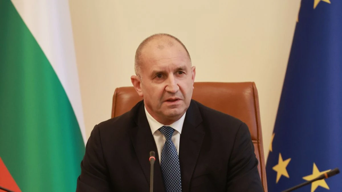 Правителствената пресслужба оказва подкрепа на Комитета на Гюров и Кандев, премахват съобщението на Радев