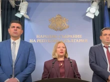 Йорданова: Комисията по помилване на Радев е предложила помилването на Огнян Атанасов