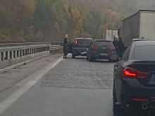 Километрично задръстване на АМ "Хемус" заради катастрофа