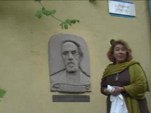 Шок: Релеф на Крикор Азарян пречи на съседи