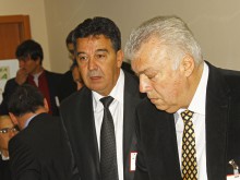 ИЕФЛ копира формата на Лига Европа 