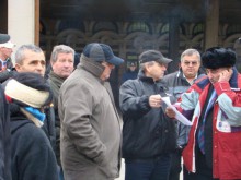 Едва 50-на железничари протестират в Пловдив