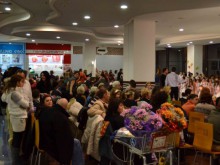 Галерия кани днес на среща с участници в международна изложба